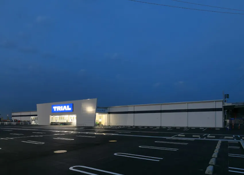 【スーパーセンタートライアル御所店】キッチンカー(調理営業)出店限定/屋外スペース