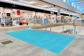 【イオンモール大垣】各種プロモーションや物販、食物販のポップアップストアに最適な2F ABCマートスポーツ前ブリッジのイベントスペース