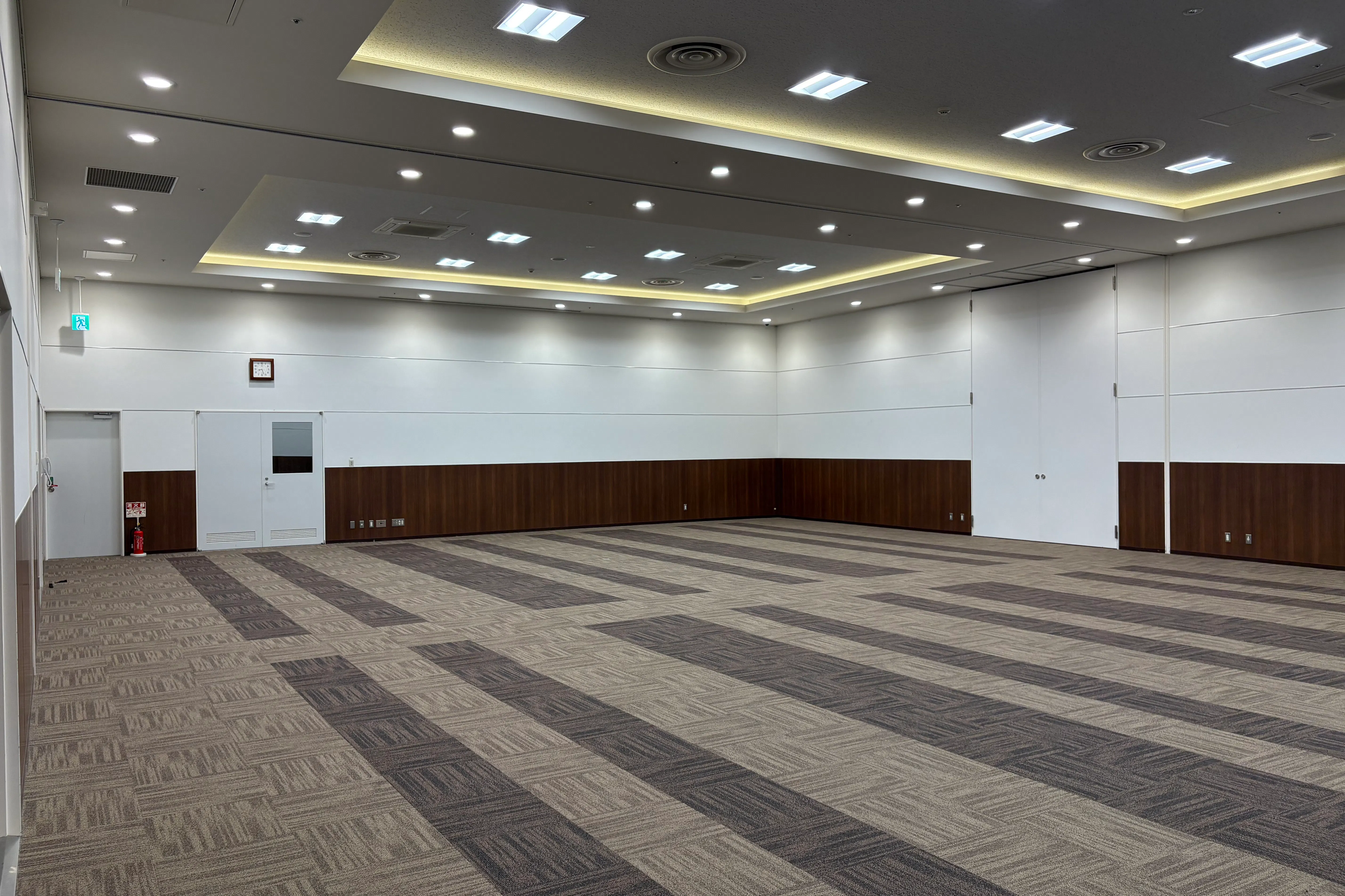 【イオンモール大牟田】イオンホール(A・B)