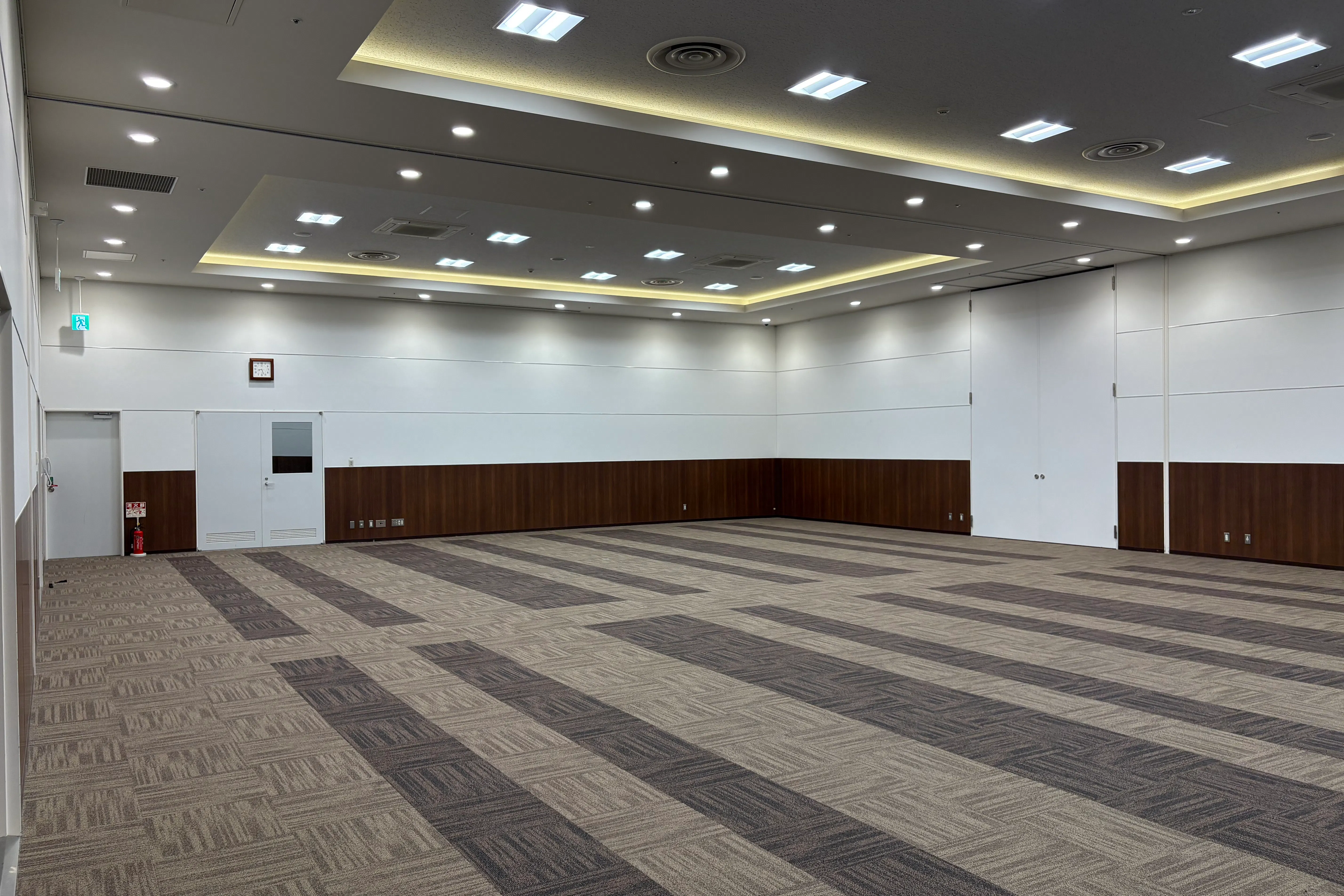 【イオンモール大牟田】イオンホール(A・B)