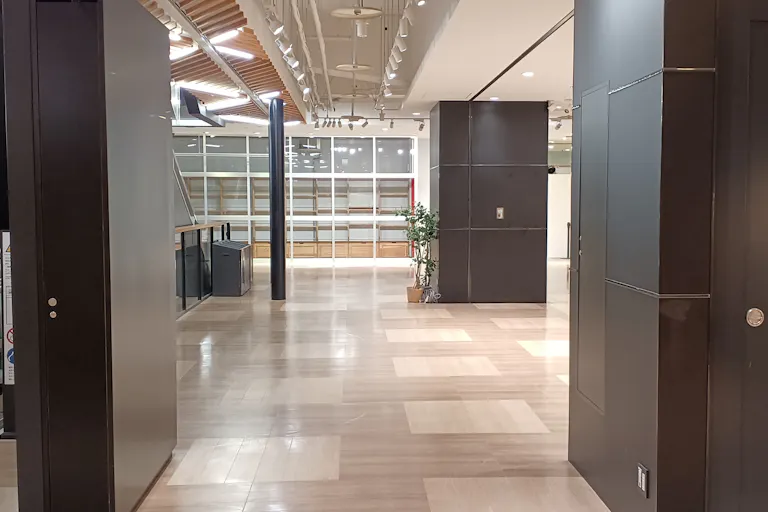 【秋田オーパ】110区画(1Fエスカレータ脇)の画像5