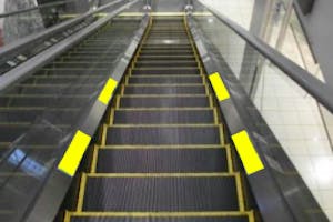 【イオン藤井寺ショッピングセンター】モール内広告 エスカレーター