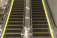 【イオン藤井寺ショッピングセンター】モール内広告 エスカレーター