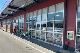 【スーパーセンターニシムタ人吉店】【スーパーセンターニシムタ人吉店FOOD&LIFE館】食物販や販促プロモーションに利用可能な1階フロアにあるイベントスペース