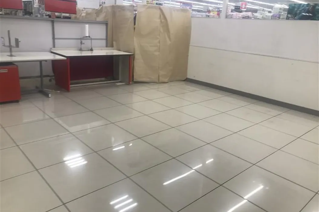 【西友 南新屋店】1Fレジ後方催事スペース (OTC売場隣 中央) プロモーション用途や物販、食物販のポップアップストアに最適なスーパー店内催事イベントスペース