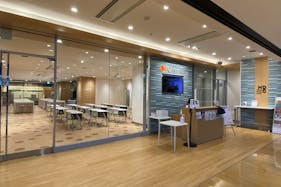 【グランフロント大阪】セミナーやワークショップ・プロモーション等の様々な用途に利用可能な商業施設内イベントスペース(半面サイズ)