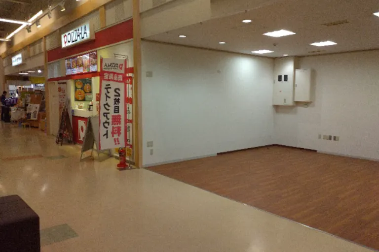 【イオンスーパーセンター大館】パン工場横催事スペース 販促プロモーションや物販に最適なスーパー店内催事イベントスペースの画像2