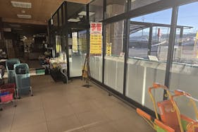 【双葉食彩館】プロモーション催事に最適な店内入口横スペース