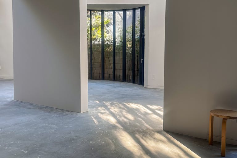 【新井薬師前駅2分】撮影や展示会に シンプルでモダンな空間のハウススタジオ(Ast)の画像2