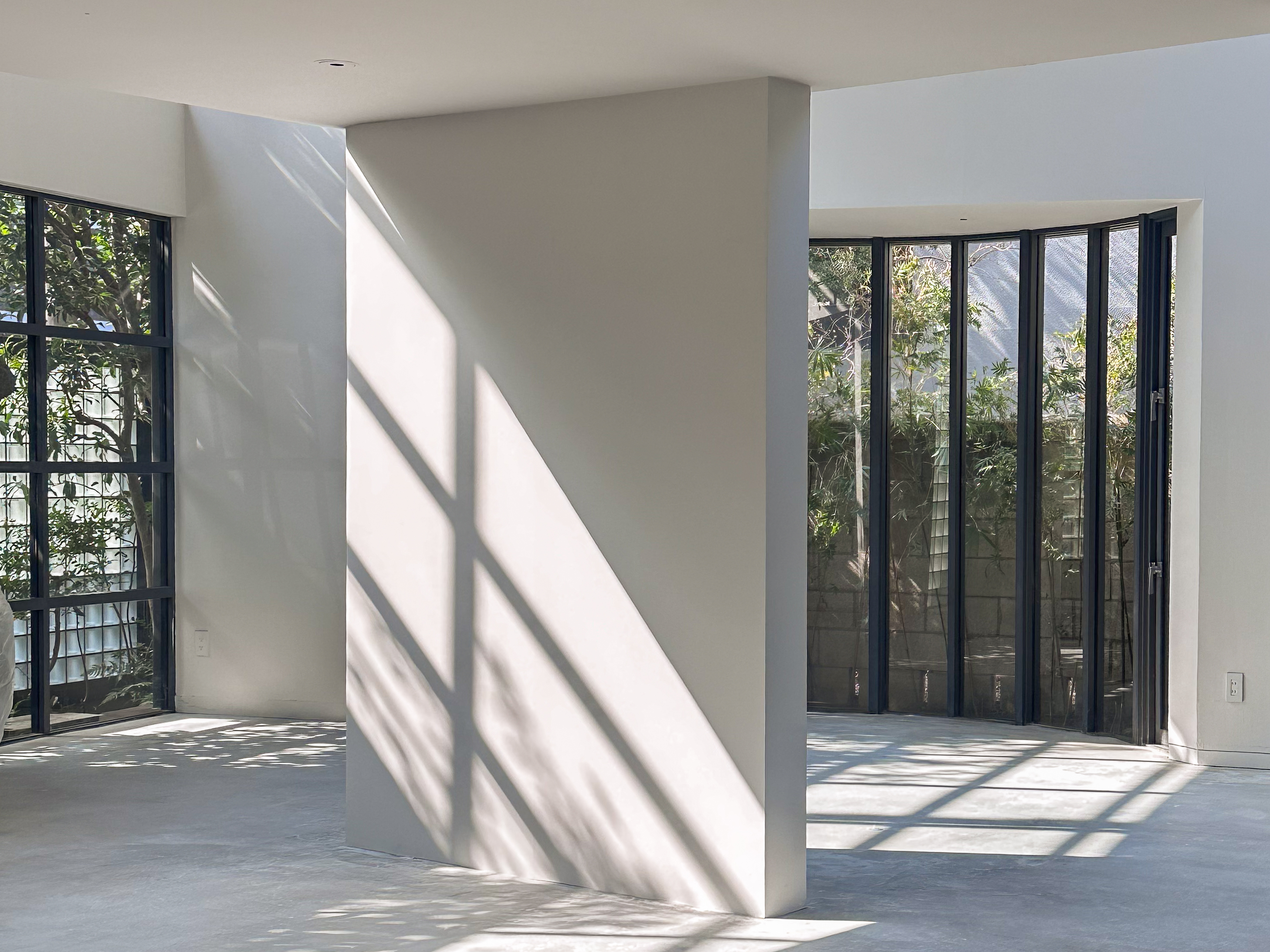 【新井薬師前駅2分】撮影や展示会に シンプルでモダンな空間のハウススタジオ（Ast）