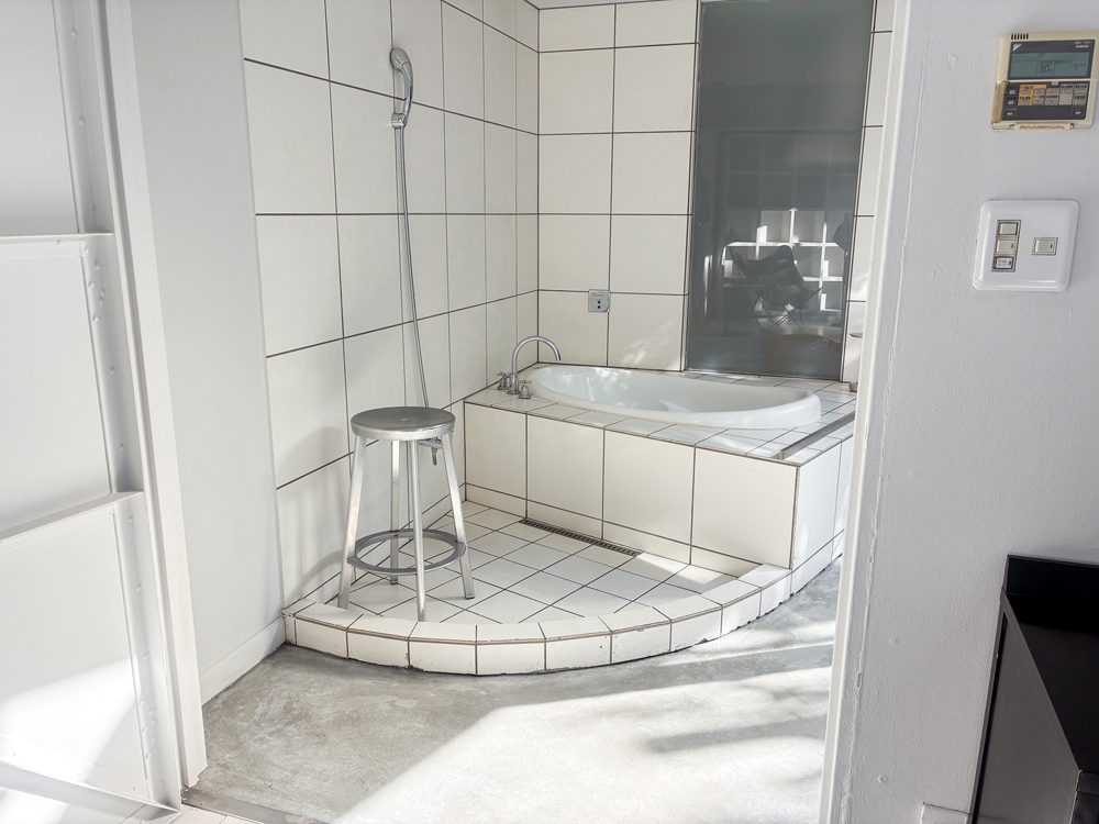 【新井薬師前駅2分】撮影や展示会に シンプルでモダンな空間のハウススタジオ（Ast）