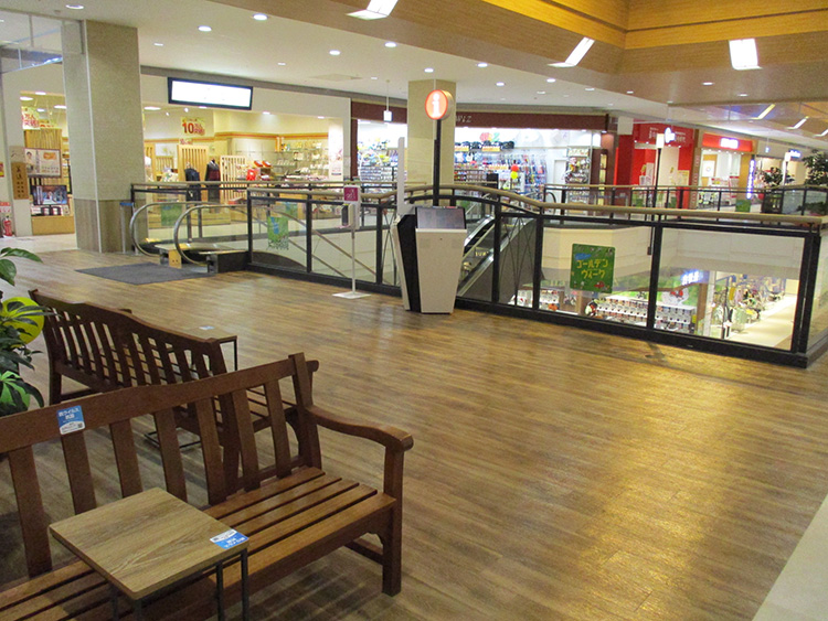 【イオンモール新利府】2F北エスカレーター前イベントコート