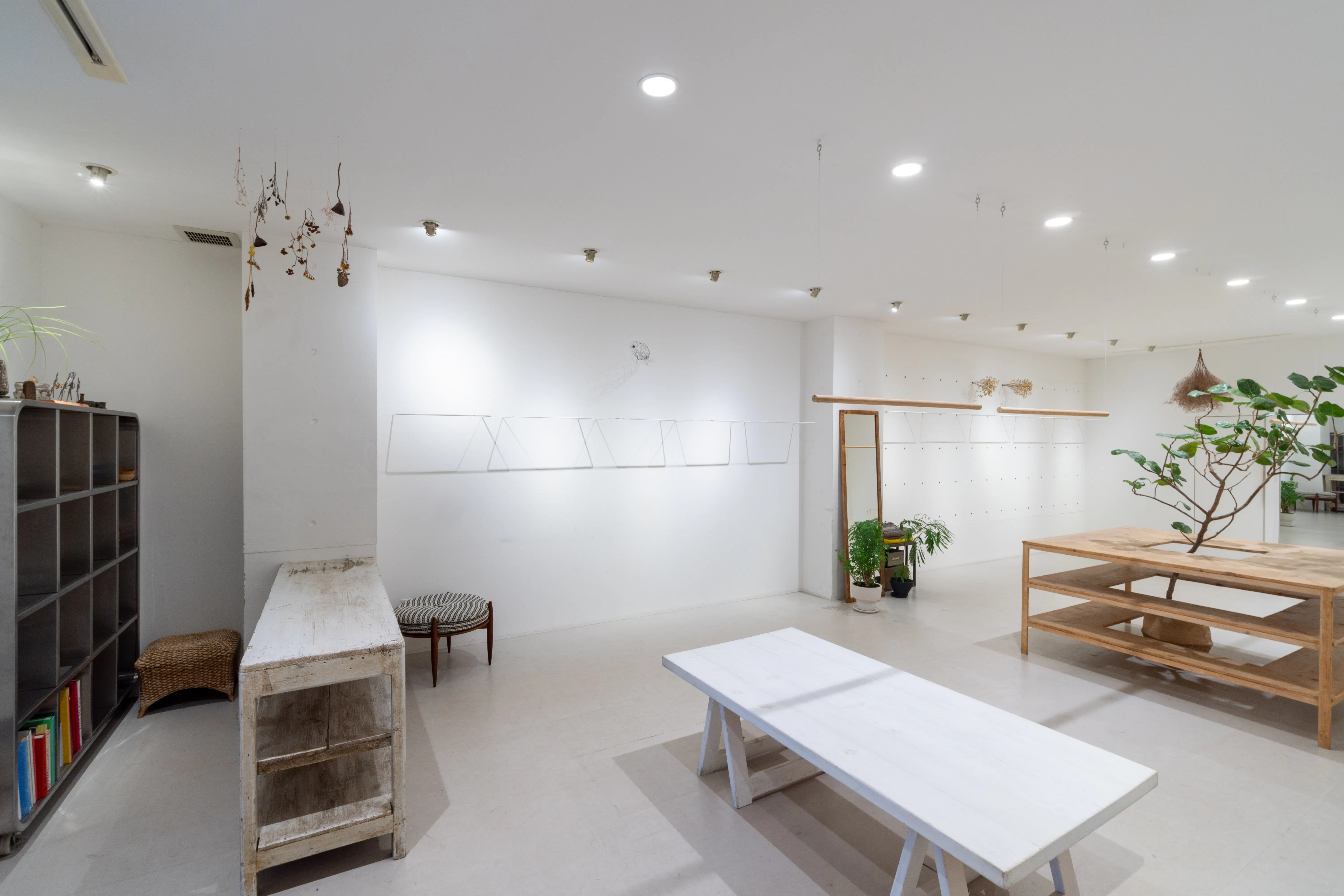 【大濠公園駅3分】ポップアップや展示会、撮影利用に最適な約70㎡のシロハコスタジオ