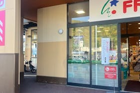 【フレスタ温品店】プロモーションイベントに利用可能な入り口 左スペース