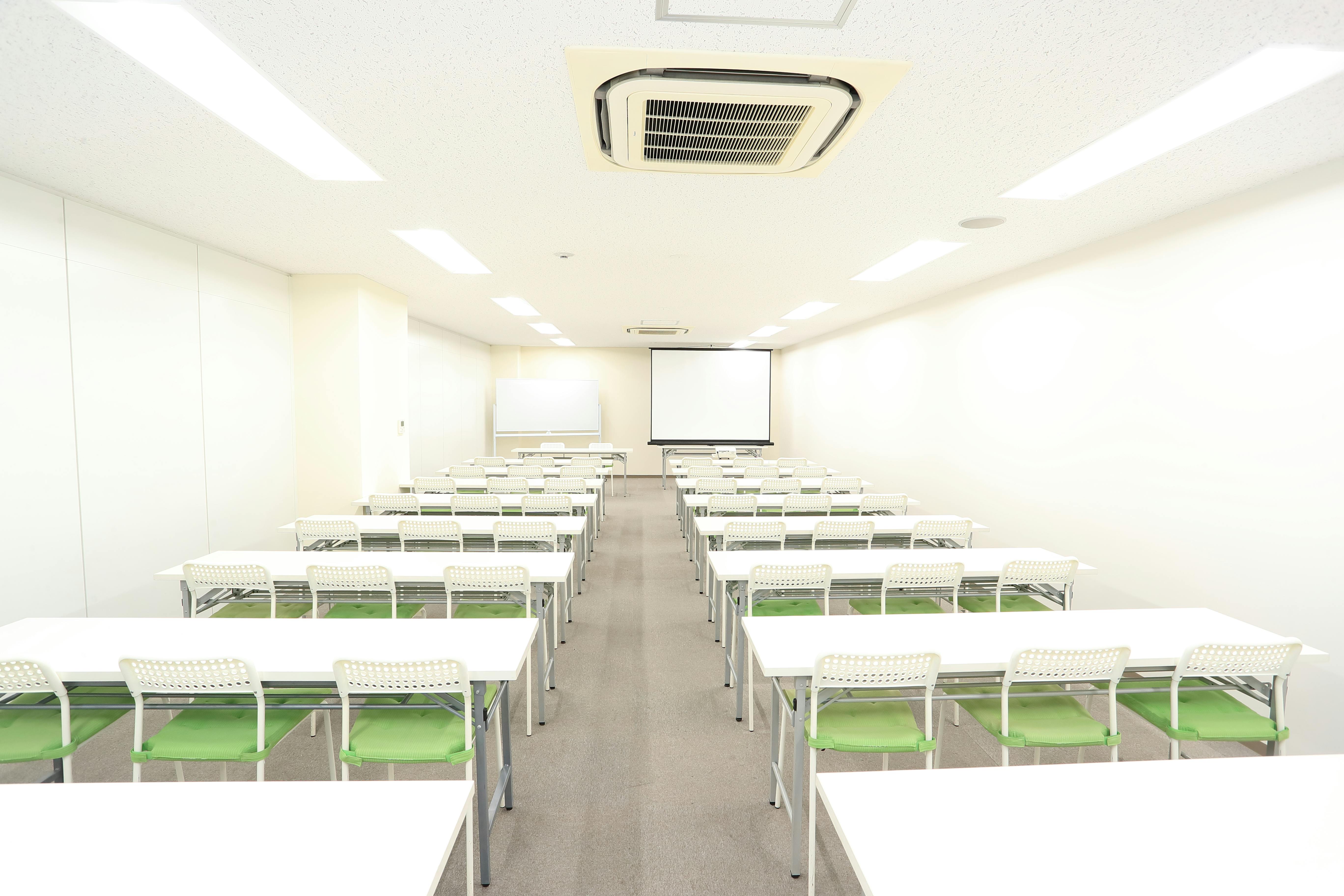 【仙台駅6分】製品PR会や受注販売会、会議に適した40名程度収容可能なレンタルスペース