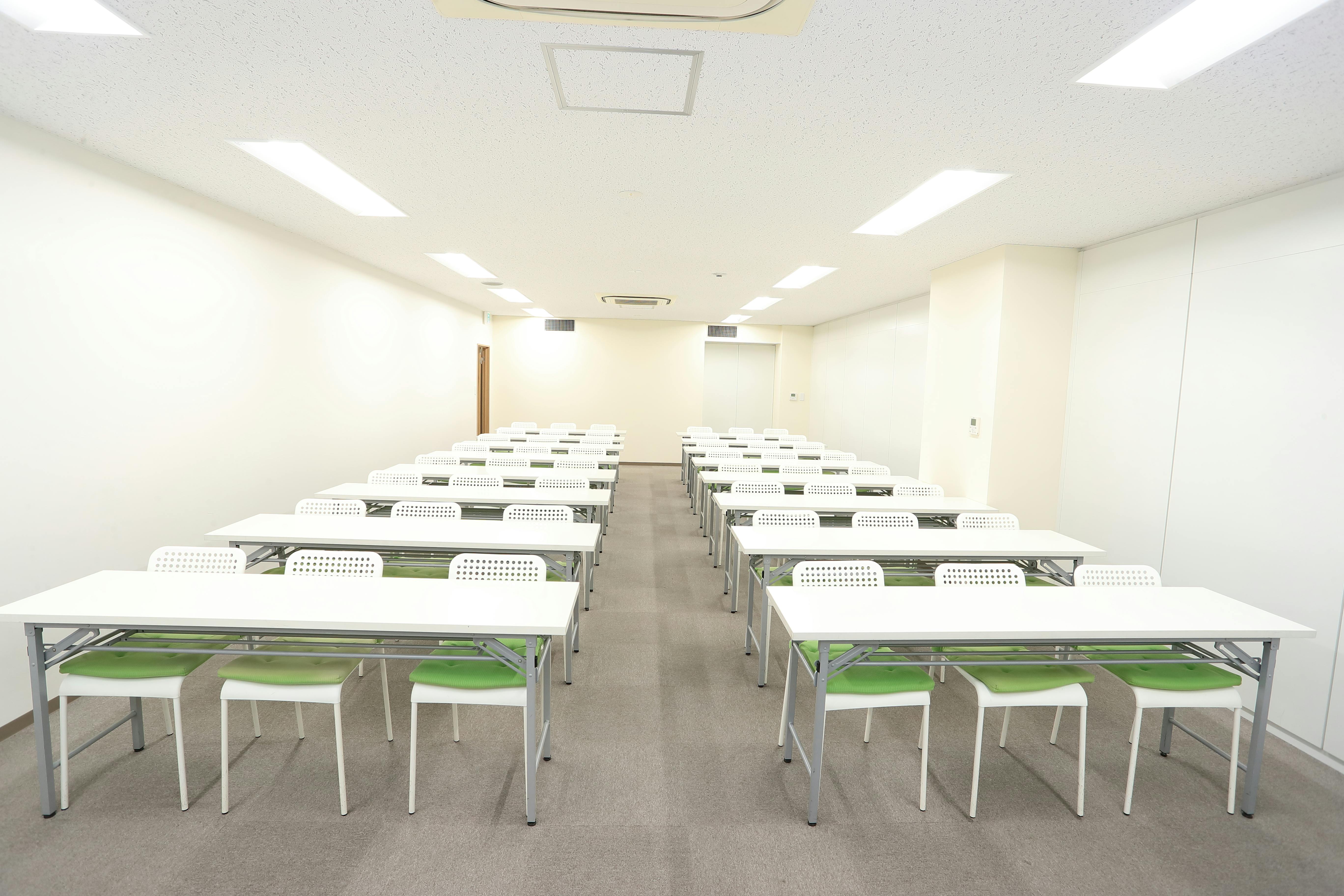 【仙台駅6分】製品PR会や受注販売会、会議に適した40名程度収容可能なレンタルスペース