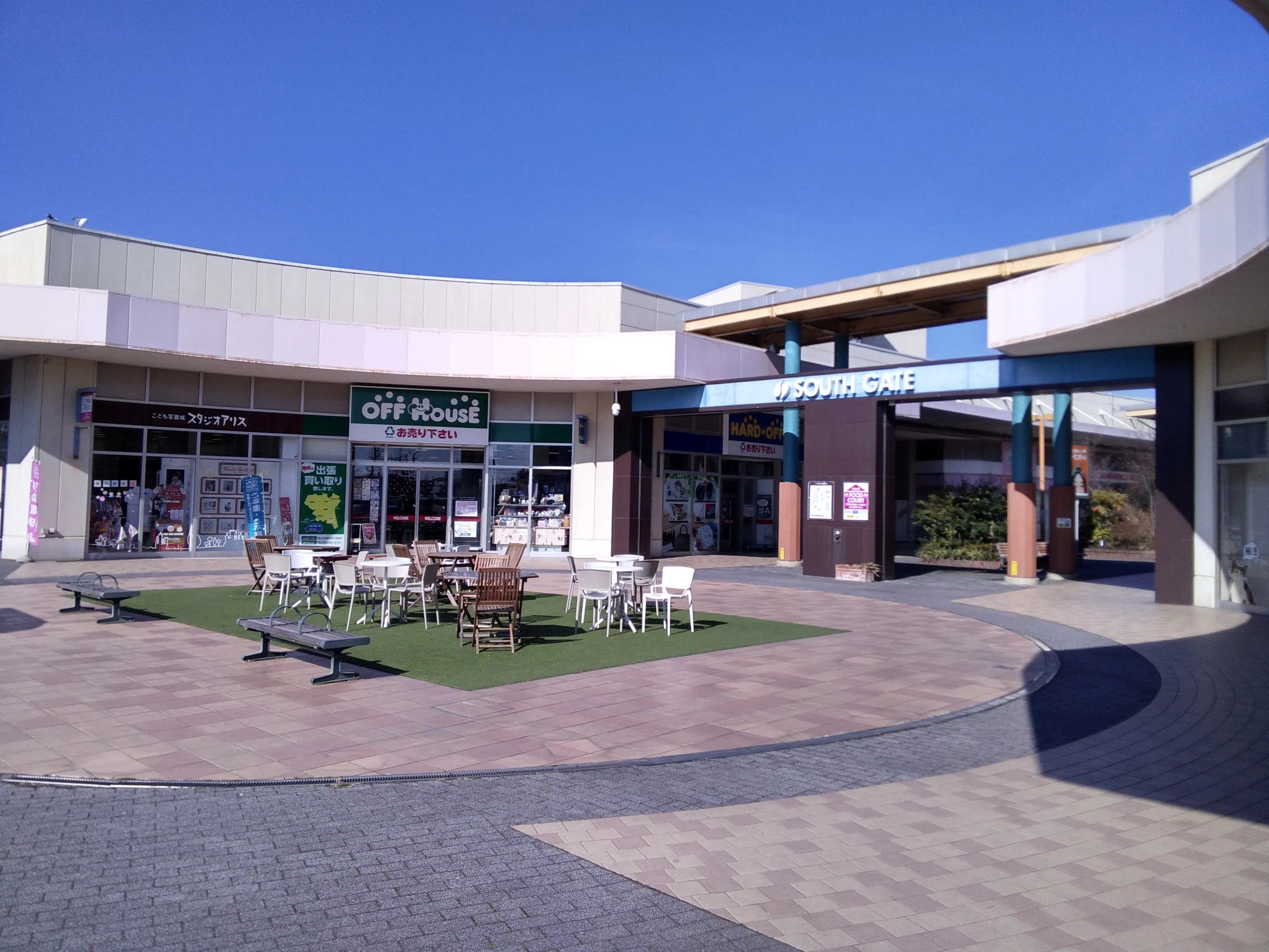 【イオンタウン水戸南】キッチンカーや小規模物販に最適な屋外ゲート横スペースの画像