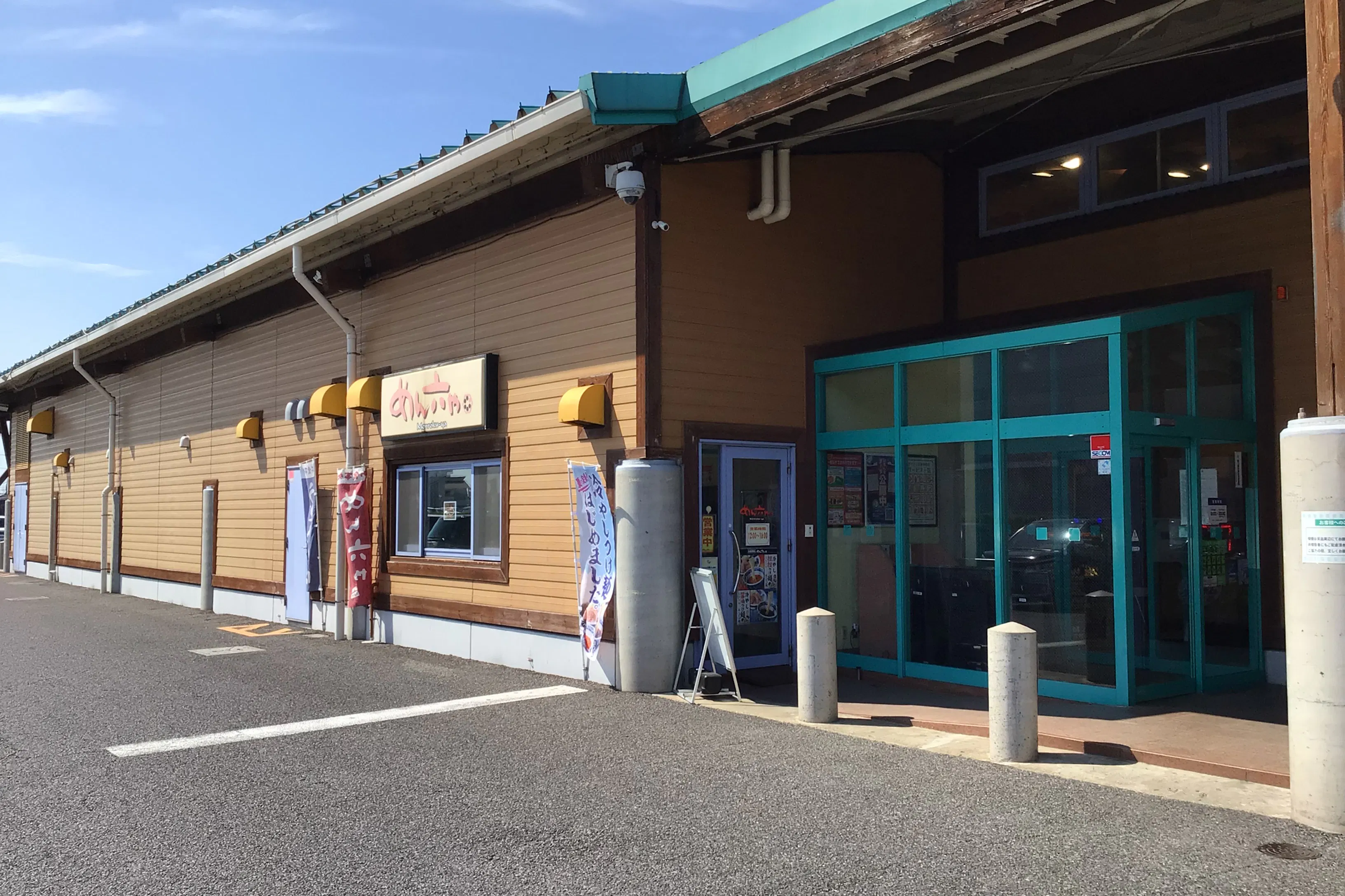 【ダイナム茨城神栖店】キッチンカー出店やプロモーションイベントに最適なアミューズメント施設のイベントスペース(店舗出入口前)