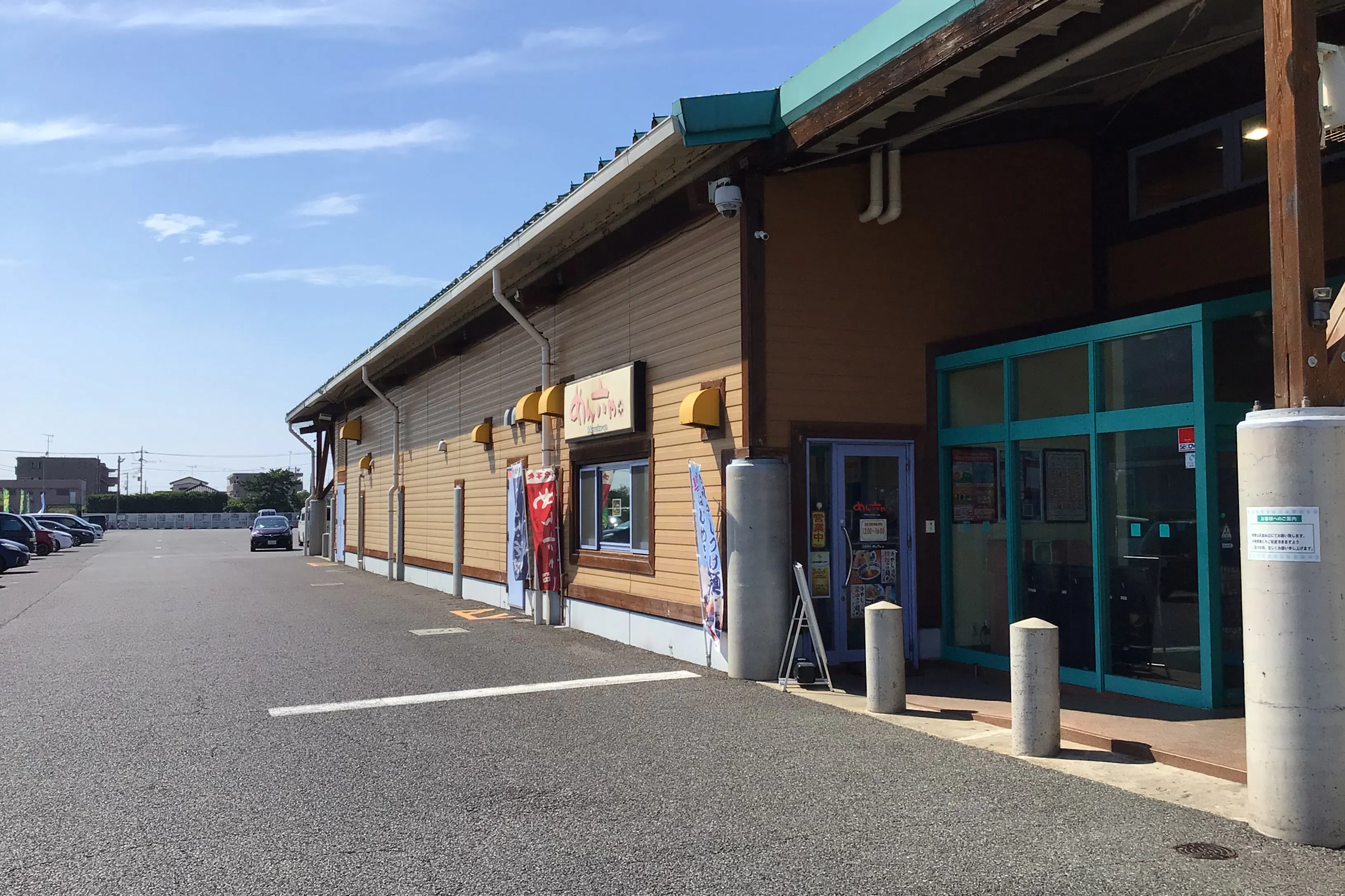 【ダイナム茨城神栖店】キッチンカー出店やプロモーションイベントに最適なアミューズメント施設のイベントスペース(店舗出入口前)