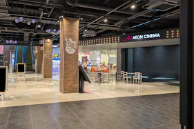 【THE OUTLETS HIROSHIMA】1F シティコートA イオンシネマ前