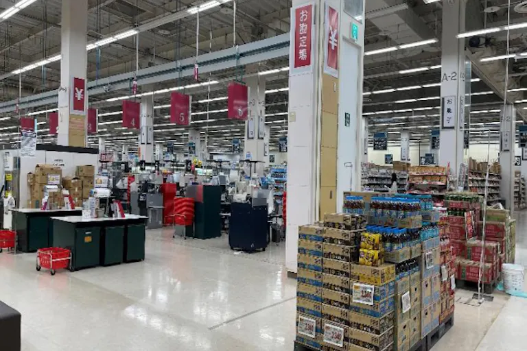 【イオンスーパーセンター五城目】食品レジ横 販促プロモーションや物販に最適なスーパー店内催事イベントスペースの画像3