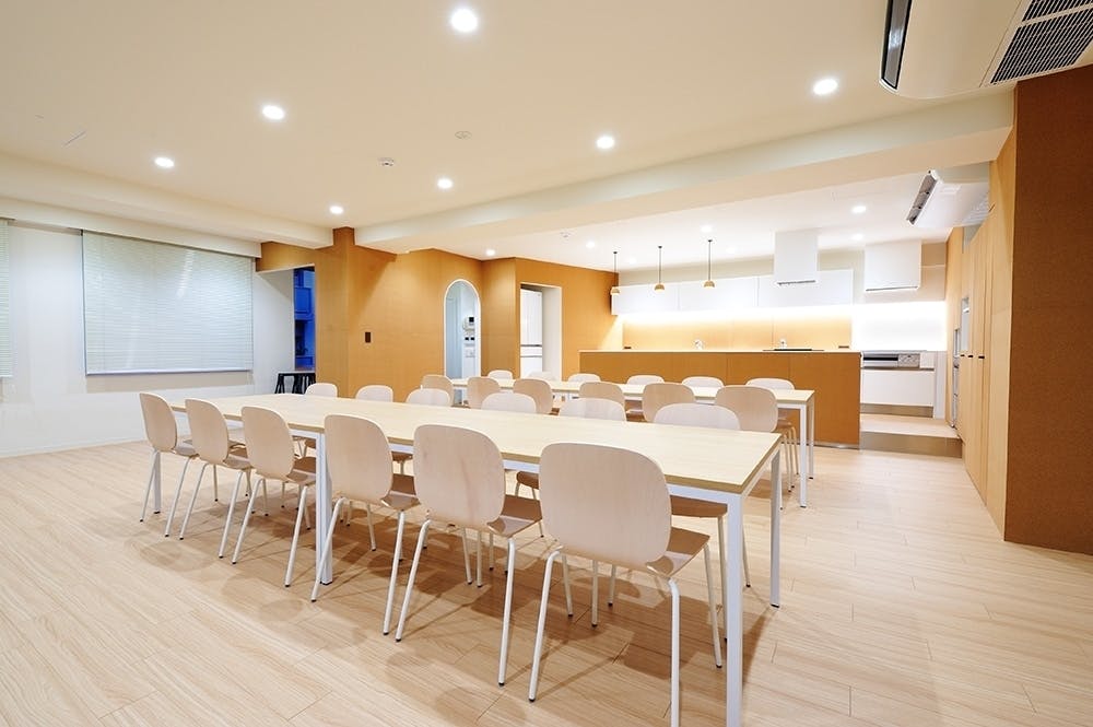 【麹町駅3分】 撮影やパーティーに適した駅近好立地の本格的レンタルキッチンスペース