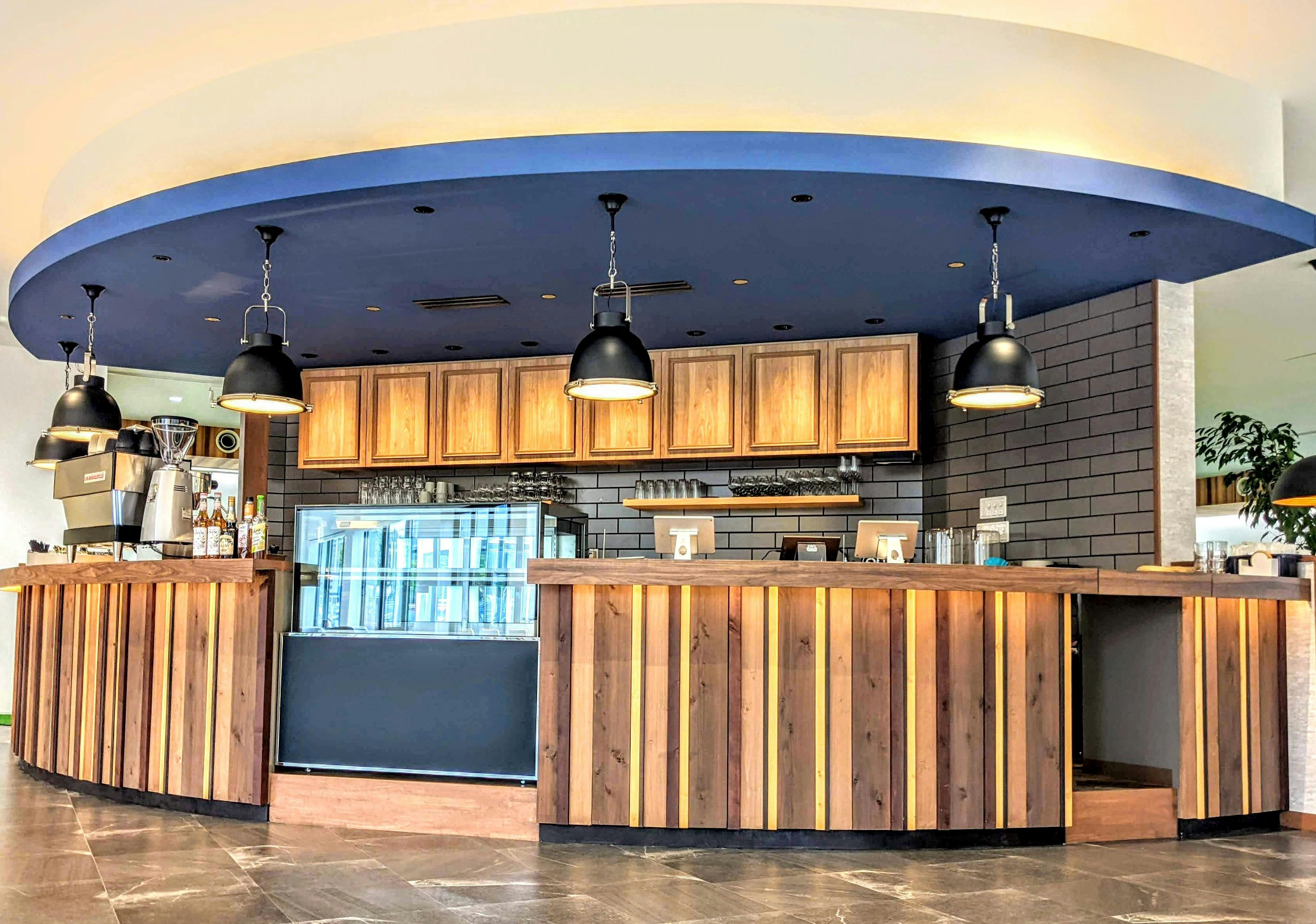 【神戸市北区/ひまわりガーデンモール】飲食やイベントの出店に最適な店舗入口前のイベントスペース