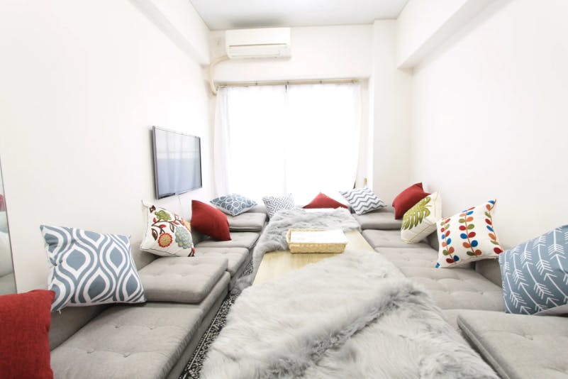 【心斎橋駅5分】料理教室や会議利用まで、多目的に活用できるアットホームな雰囲気のイベントスペース