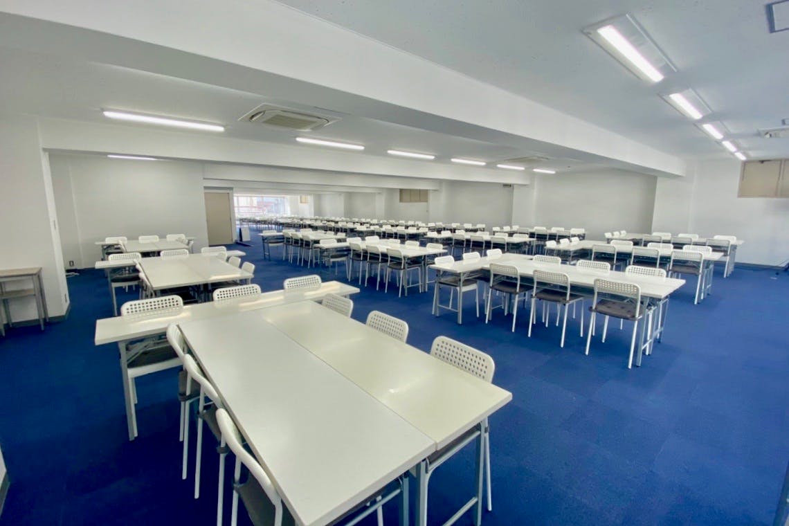 【神田駅5分】招待制の製品PR会や受注販売会に適した300名程度収容可能なレンタルスペース
