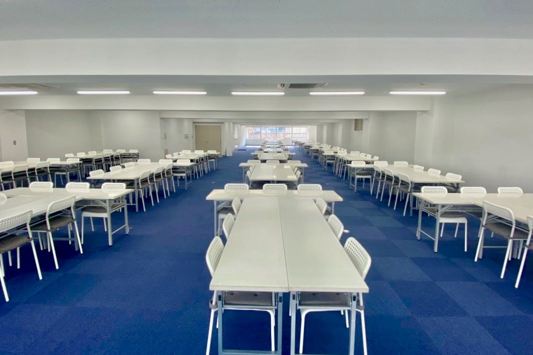 【神田駅5分】招待制の製品PR会や受注販売会に適した300名程度収容可能なレンタルスペース