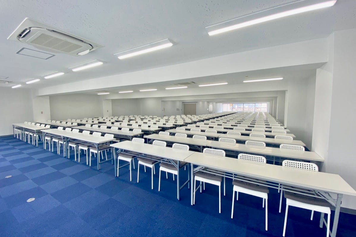 【神田駅5分】招待制の製品PR会や受注販売会に適した300名程度収容可能なレンタルスペース