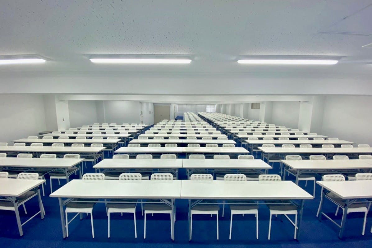 【神田駅5分】招待制の製品PR会や受注販売会に適した300名程度収容可能なレンタルスペース