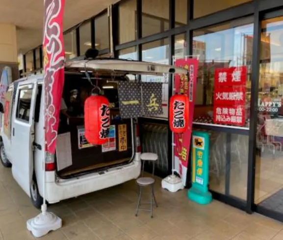【天満屋ハピーズ円山店】正面出入口左側 各種プロモーション、会員獲得イベントに最適な屋外催事イベントスペース