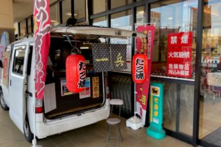 【天満屋ハピーズ円山店】正面出入口左側 各種プロモーション、会員獲得イベントに最適な屋外催事イベントスペースの画像1