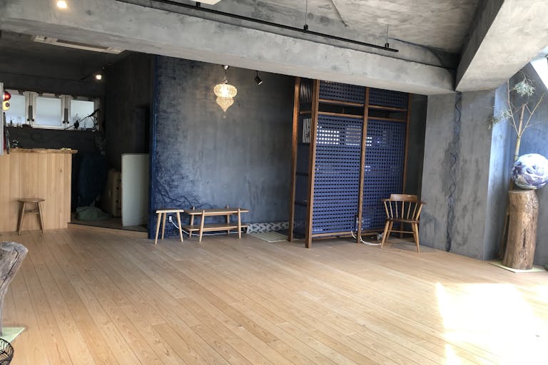 【都立大学駅1分】展示会や撮影にオススメ、心地よい空間広がるスタジオスペースの画像1