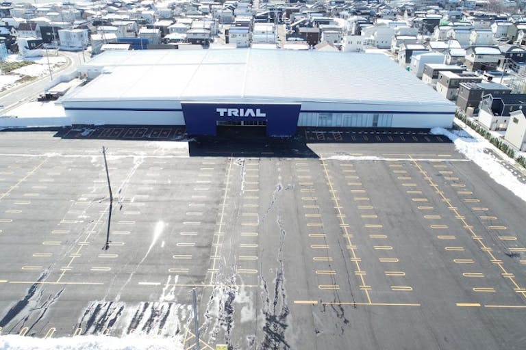 【スーパーセンタートライアル滝沢店】キッチンカー(調理営業)出店限定/屋外スペースの画像3