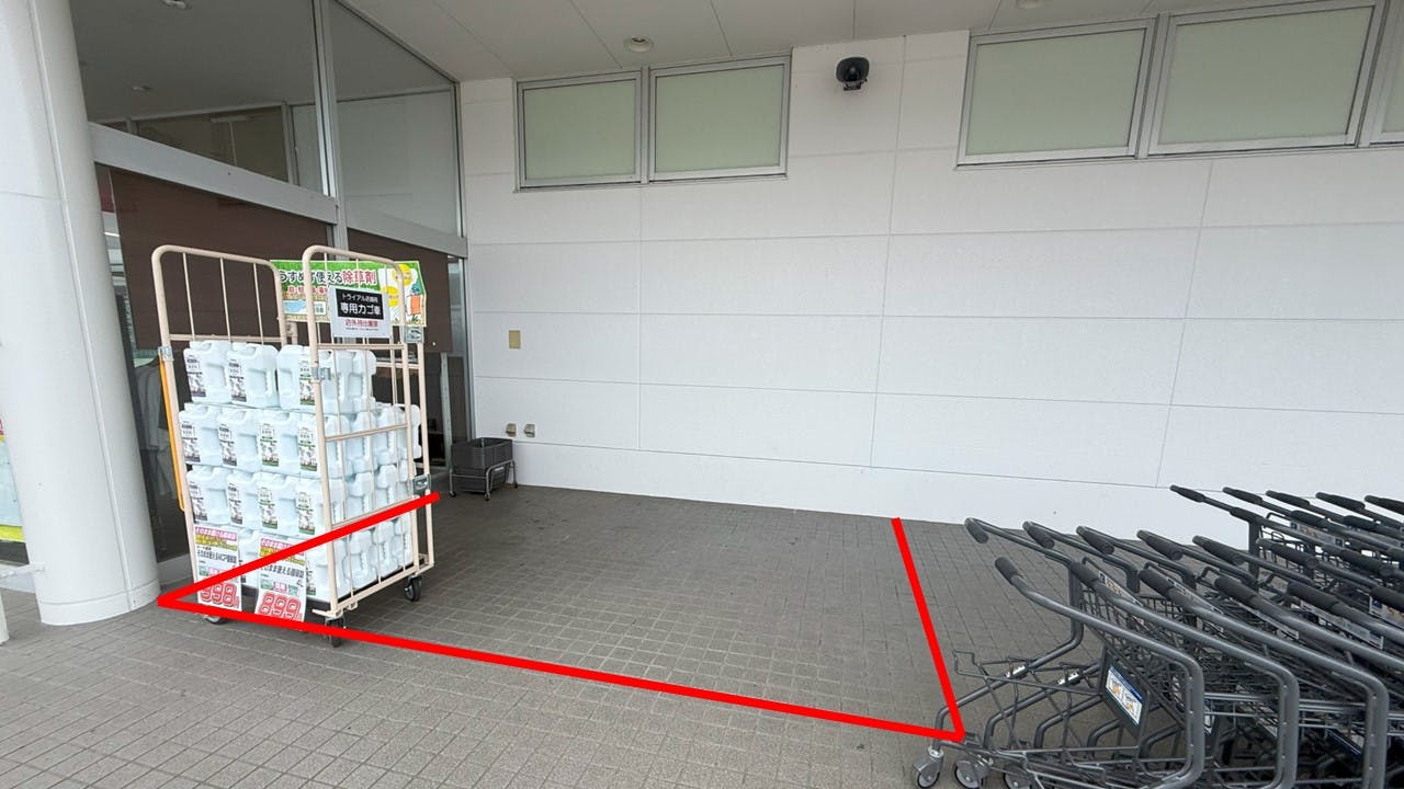 【スーパーセンタートライアル佐賀大和店】Ⓑ軒下_物販限定スペースの画像