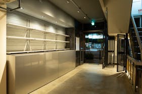 【淀屋橋/北浜徒歩5分】人気カフェが立ち並ぶ通りに面した1F路面イベントスペース