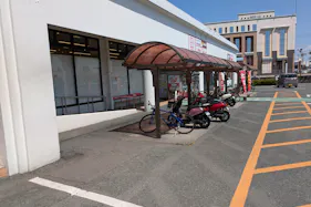 【ゆめマート清水】キッチンカーに利用可能なスーパーの駐車場スペース