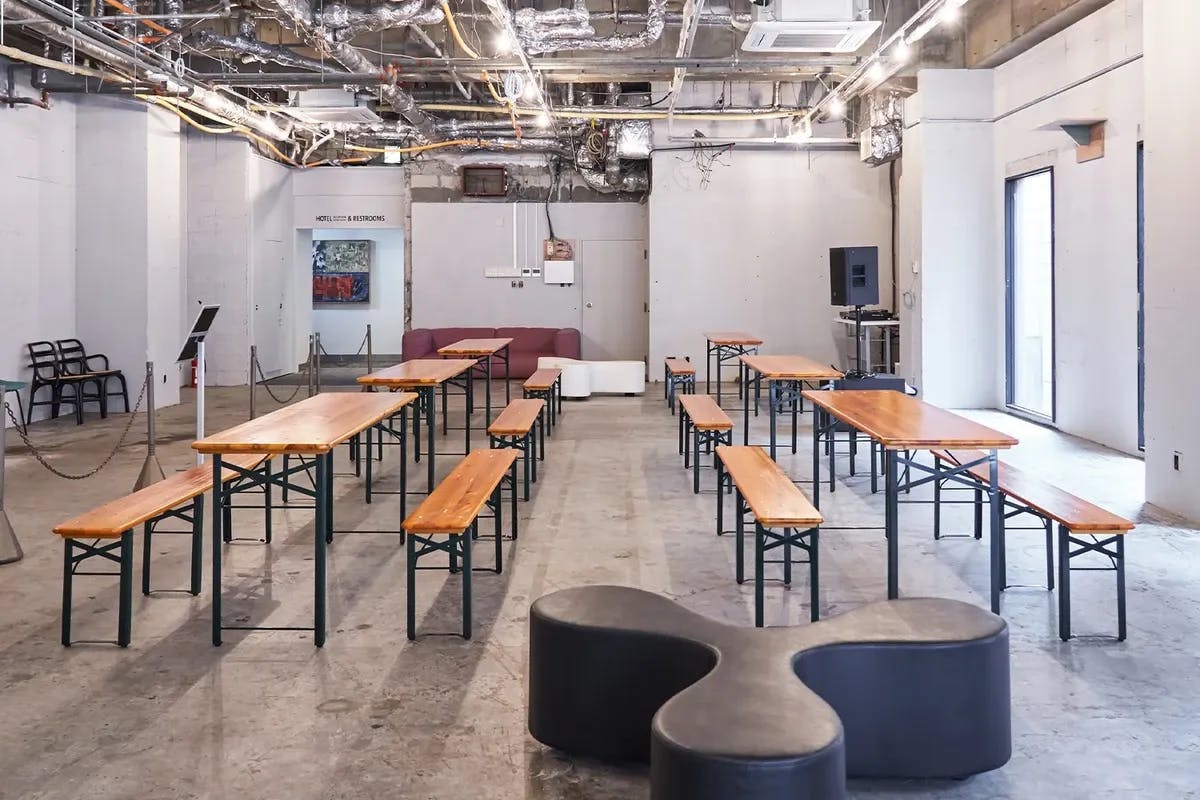 【新宿駅徒歩3分】展示・POPUP・DJイベント対応|都市のカルチャーが交差する多機能レンタルスペース