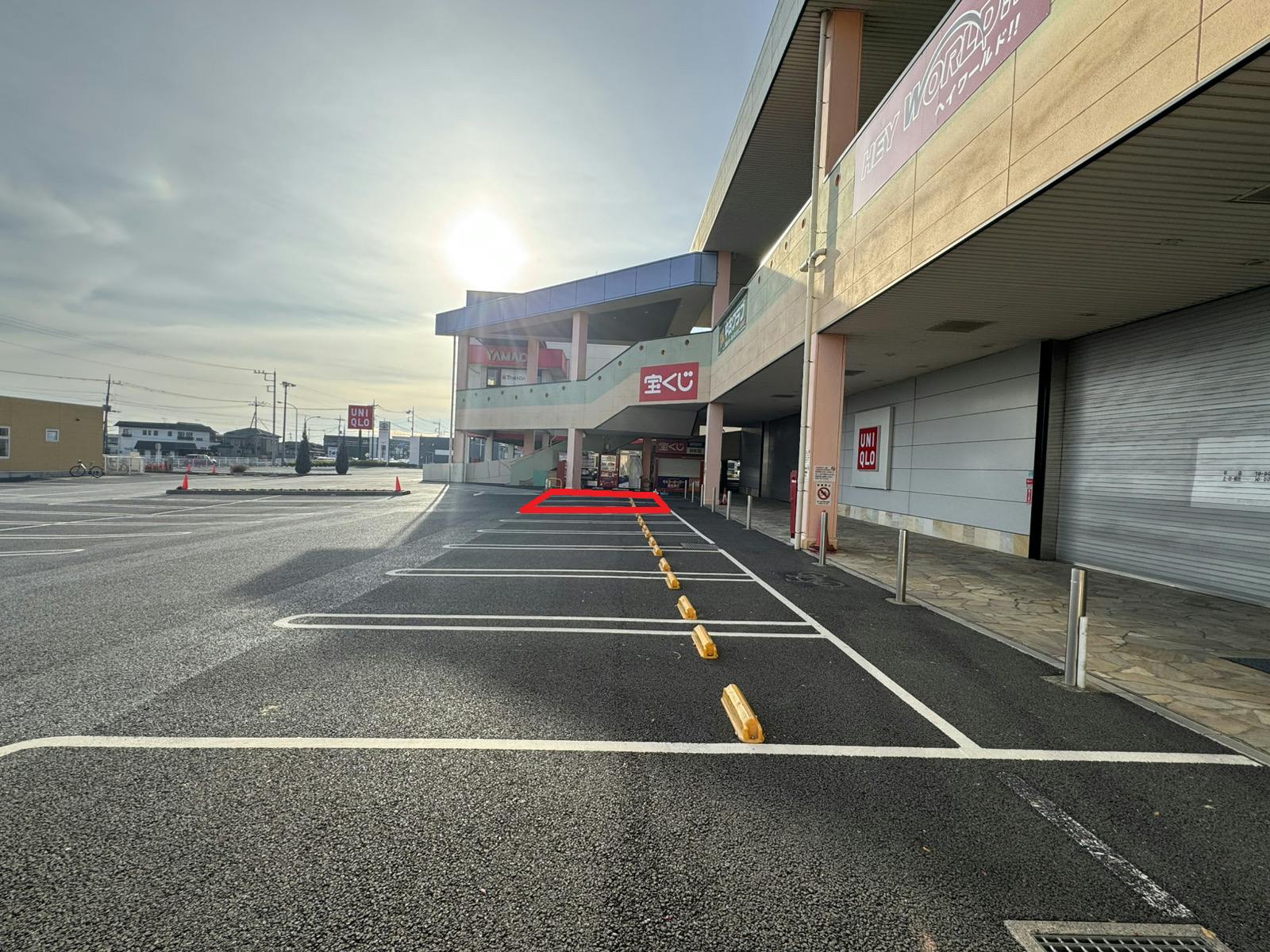 【ヘイワールド!!/レインボーエリアC】電子タバコPR(3,300円)キッチンカー(1,650円~)やプロモーションイベント(5,500円)で人気!館内入口に面した屋外スペースです!