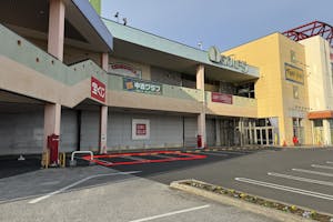 【ヘイワールド!!/レインボーエリアC】電子タバコPR(3,300円)キッチンカー(1,650円~)やプロモーションイベント(5,500円)で人気!館内入口に面した屋外スペースです!