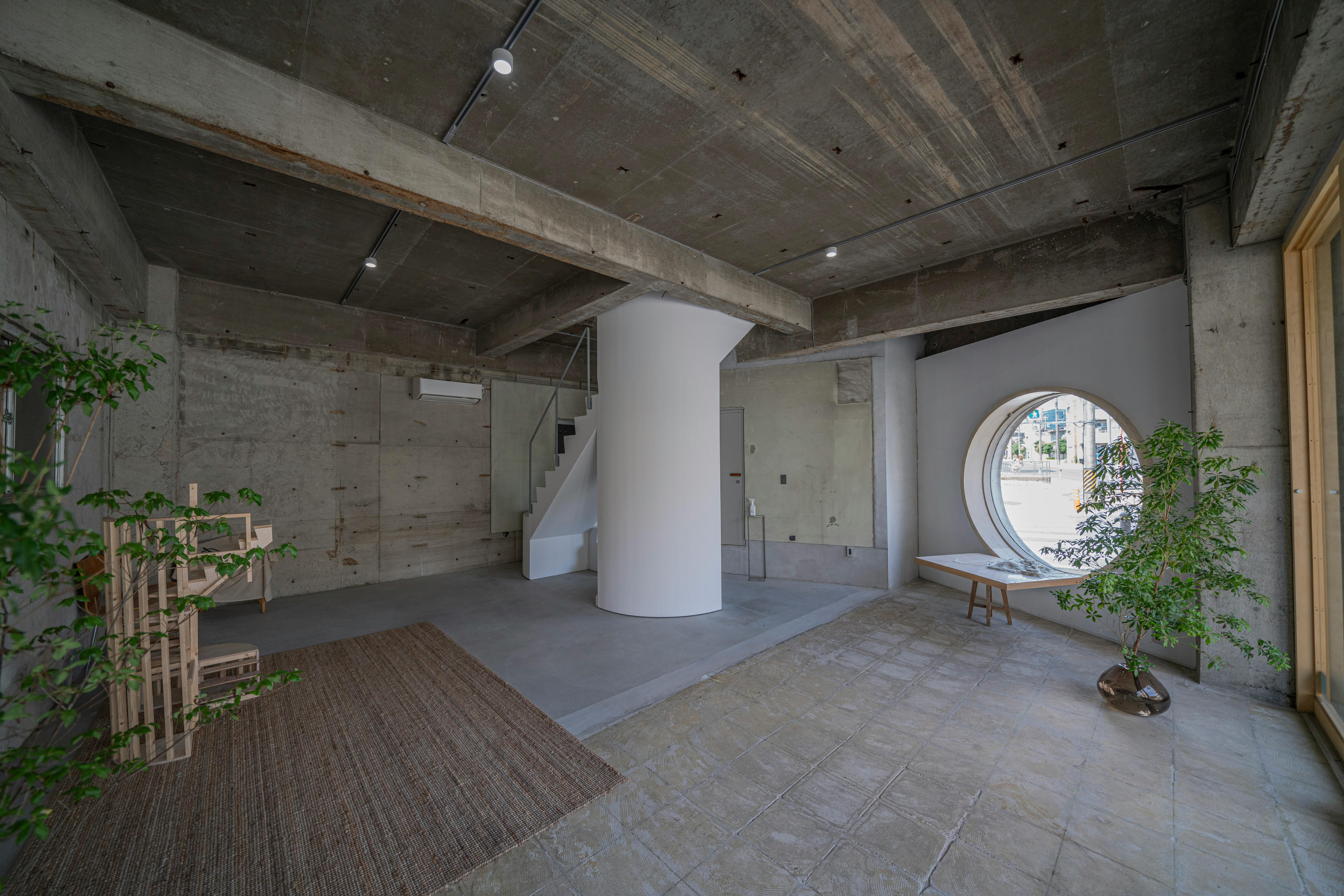 【蒲郡駅9分】展示会やギャラリーに最適なコンクリートあらわしのお洒落なギャラリースペース