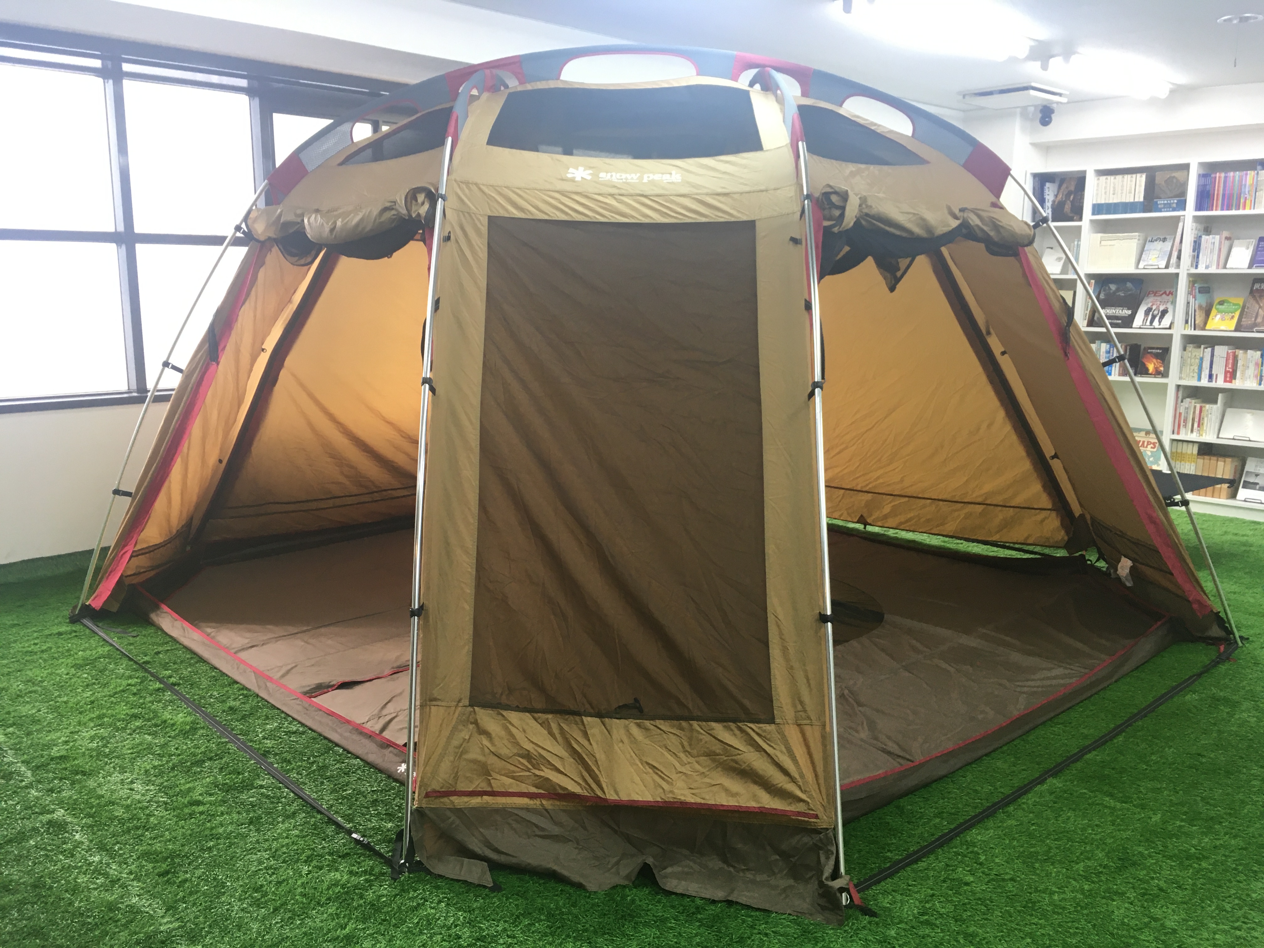 【葭川公園駅2分】ワークショップや展示会などに適した本に囲まれた屋内公園型のイベントスペース