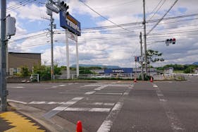 【スーパーセンタートライアル中津店】キッチンカー(調理営業)出店限定/屋外スペース