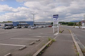 【スーパーセンタートライアル中津店】キッチンカー(調理営業)出店限定/屋外スペース