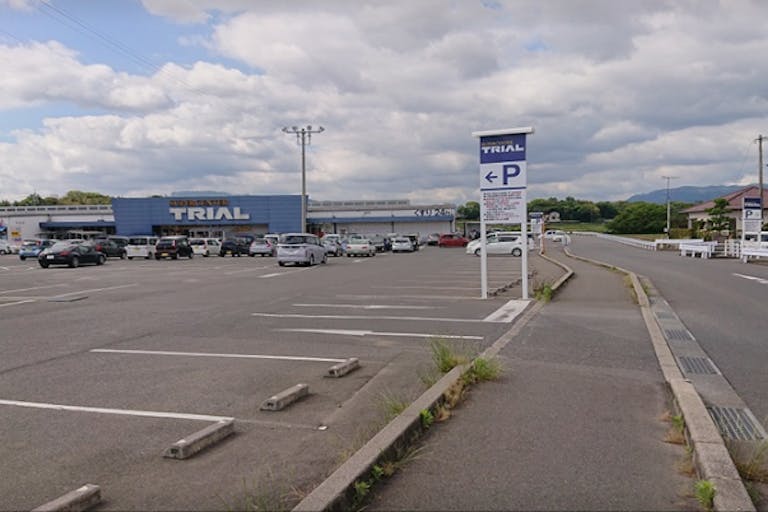 【スーパーセンタートライアル中津店】キッチンカー(調理営業)出店限定/屋外スペースの画像1