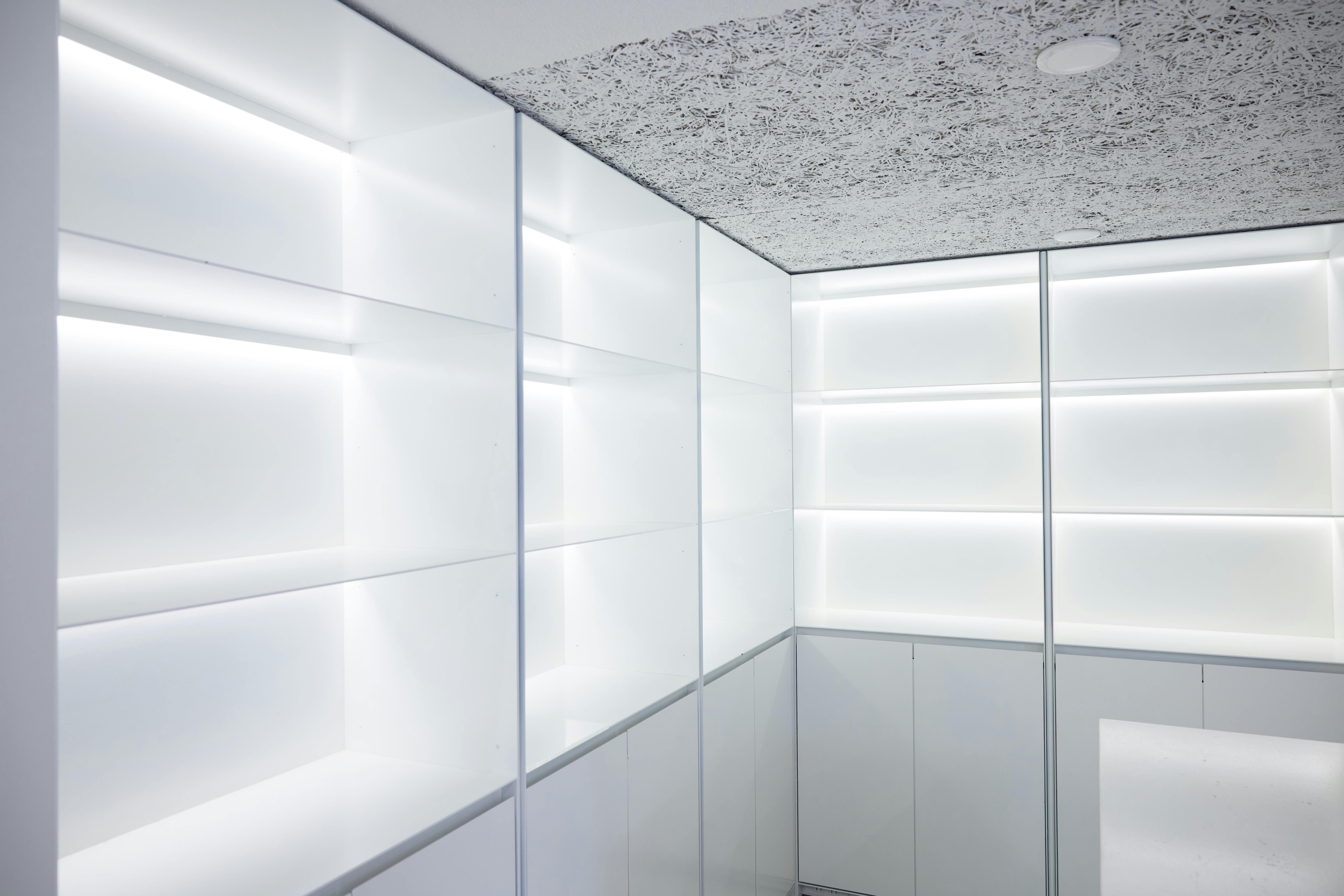 【原宿駅5分】展示会やポップアップストアに適した開放感がある白を基調としたスペース