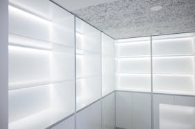 【原宿駅5分】展示会やポップアップストアに適した開放感がある白を基調としたスペース