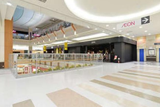 【イオンモールナゴヤドーム前】各種プロモーションや物販、に最適なAZUL前のイベントスペース